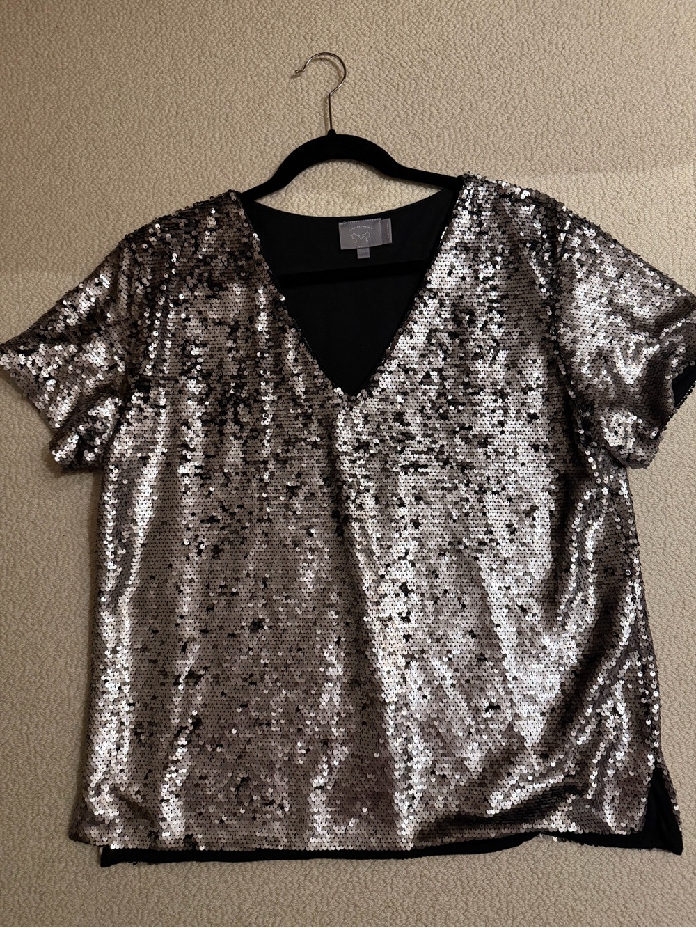 Sequin V-Neck Short Sleeve Top - Gun Metal Silver
